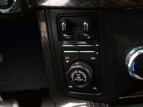 Used 2022 Ford F150 Lariat w/ Equipment Group 502A High image 24