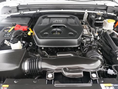 Used 2022 Jeep Wrangler Unlimited Rubicon 4xe w/ Cold Weather Group image 36