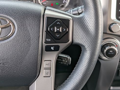 Certified 2022 Toyota 4Runner Limited AWD/4WD image 30