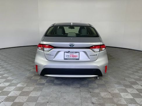 Used 2022 Toyota Corolla LE FWD image 15