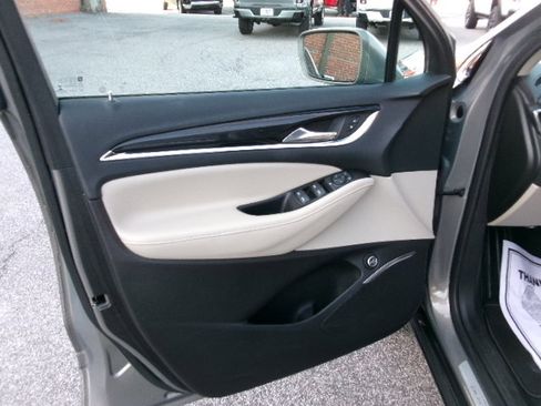 Used 2019 Buick Enclave Essence image 20