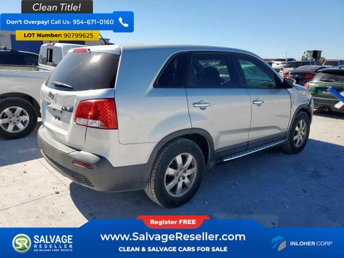 Used 2012 Kia Sorento FWD image 4