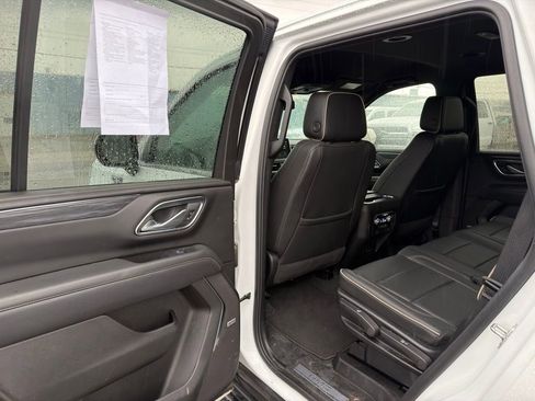 Used 2024 GMC Yukon SLT AWD/4WD image 36