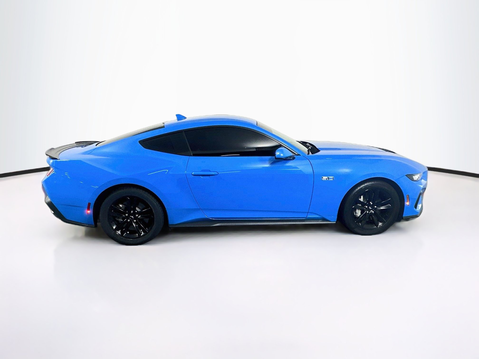Used 2024 Ford Mustang GT RWD image 10