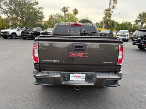 Used 2019 GMC Canyon Denali RWD image 5