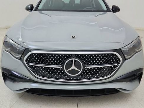 Used 2024 Mercedes-Benz E 350 4MATIC Sedan image 8