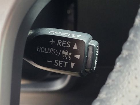 Used 2021 Toyota 4Runner SR5 image 13