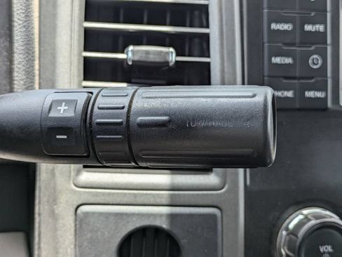 Used 2017 Ford F550 2WD Regular Cab Super Duty image 20