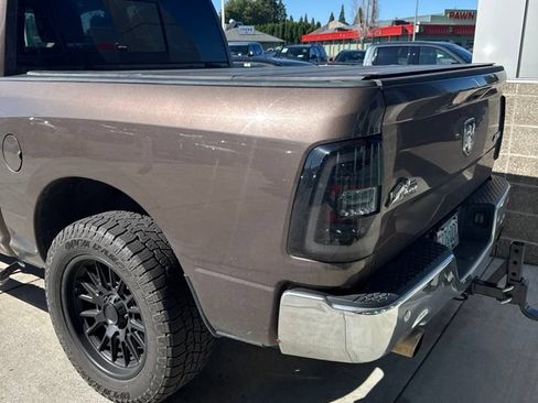 Used 2018 RAM 1500 Big Horn AWD/4WD image 1