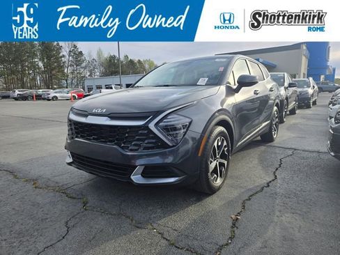 Used 2024 Kia Sportage EX image 1