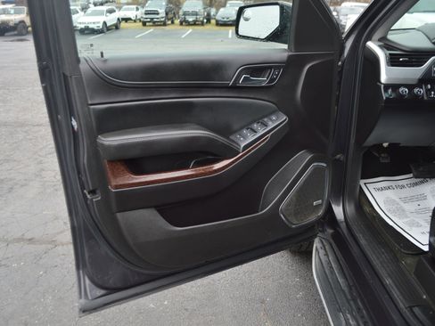 Used 2016 GMC Yukon SLE w/ HD Trailering Package image 15