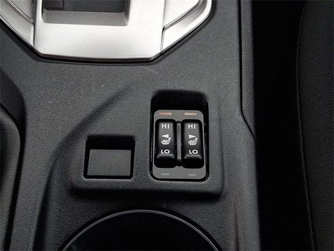 Used 2022 Subaru Impreza Premium image 25