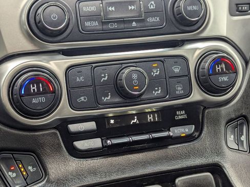 Used 2016 Chevrolet Tahoe LT image 21