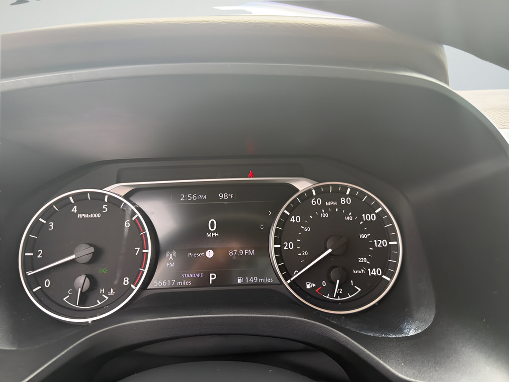 Used 2023 Nissan Rogue SV FWD image 30