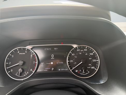 Used 2023 Nissan Rogue SV FWD image 30
