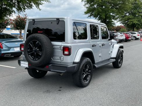 Used 2023 Jeep Wrangler Unlimited Sahara AWD/4WD image 5