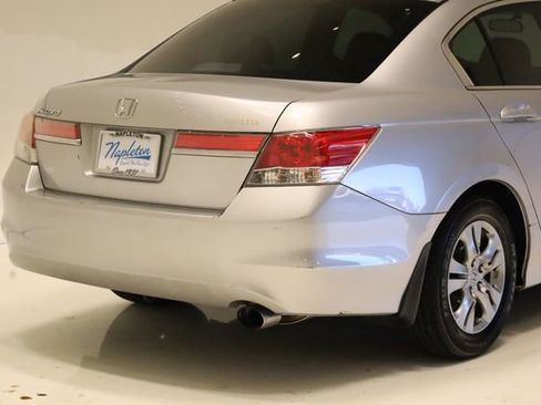 Used 2011 Honda Accord LX-P image 6