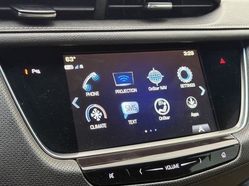 Used 2018 Cadillac XT5 FWD image 21