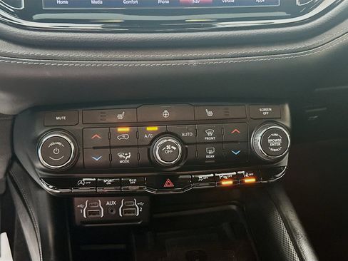Used 2022 Dodge Durango GT AWD/4WD image 16