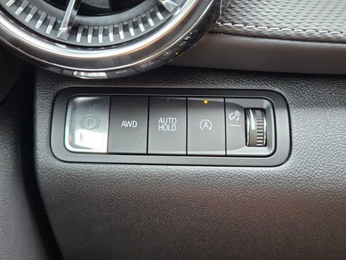 New 2026 Chevrolet Equinox LT w/ Convenience Package II AWD/4WD image 31