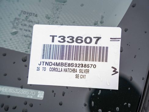 Certified 2025 Toyota Corolla SE image 29