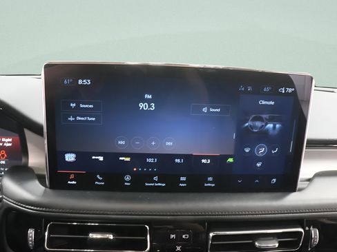 Used 2023 Lincoln Nautilus Reserve w/ Equipment Group 201A AWD/4WD image 12