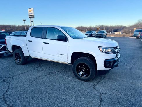 Used 2022 Chevrolet Colorado W/T w/ WT Convenience Package image 2