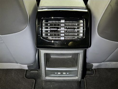 Used 2023 Volkswagen ID.4 Pro S image 24