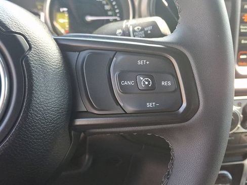 Used 2023 Jeep Wrangler Unlimited w/ Cold Weather Group AWD/4WD image 21