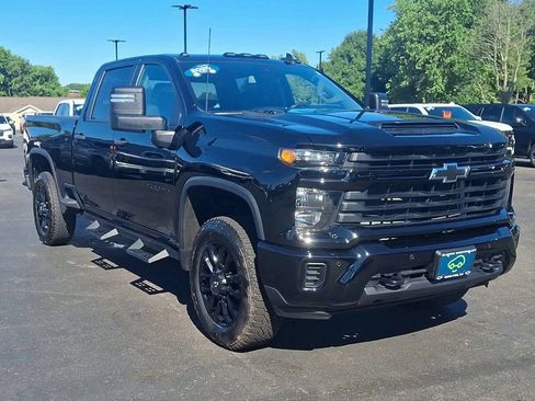 Certified 2025 Chevrolet Silverado 2500 Custom w/ Custom Value Package AWD/4WD image 5