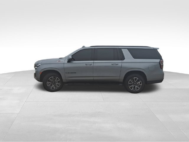Used 2023 Chevrolet Suburban Z71 w/ Luxury Package AWD/4WD image 3