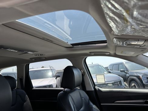Certified 2022 Kia Telluride S FWD image 19