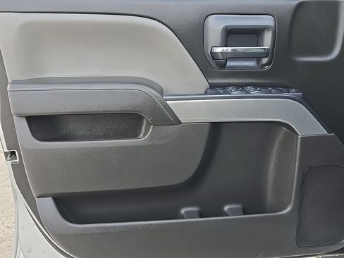 Used 2018 Chevrolet Silverado 1500 LT w/ All Star Edition image 11