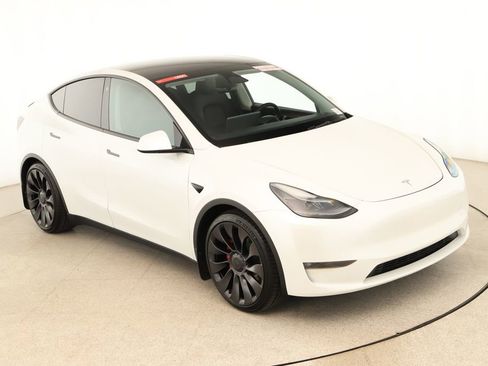 Used 2023 Tesla Model Y Performance AWD/4WD image 36