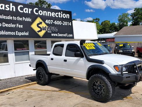 Used 2003 Toyota Tacoma w/ SR5 Package image 4