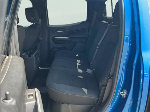 Used 2023 Chevrolet Colorado LT w/ LT Convenience Package II AWD/4WD image 19