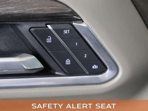 Used 2025 Chevrolet Silverado 1500 LTZ w/ Technology Package image 30