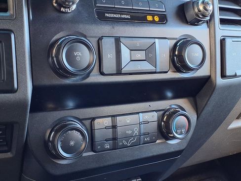 Used 2019 Ford F250 XL w/ Power Equipment Group image 10