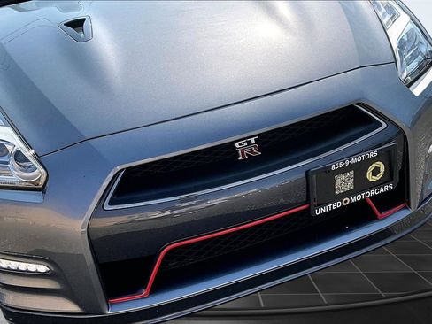 Used 2015 Nissan GT-R Premium AWD/4WD image 31