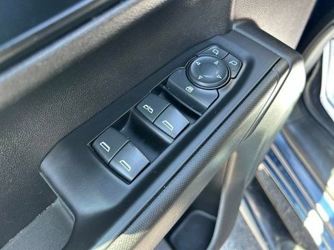 Used 2020 Chevrolet Silverado 1500 Custom w/ Custom Value Package AWD/4WD image 12