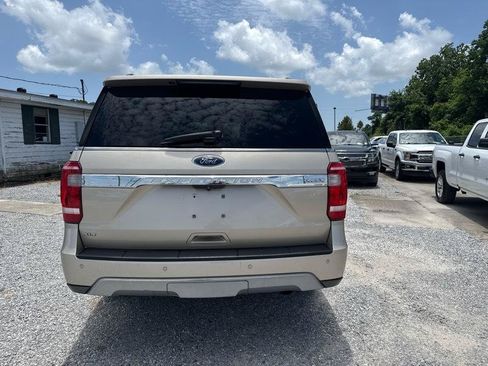 Used 2018 Ford Expedition Max XLT w/ Equipment Group 202A RWD image 3