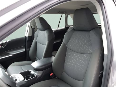 Certified 2024 Toyota RAV4 XLE AWD/4WD image 19