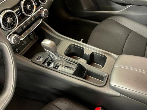 Used 2025 Nissan Sentra S FWD image 17