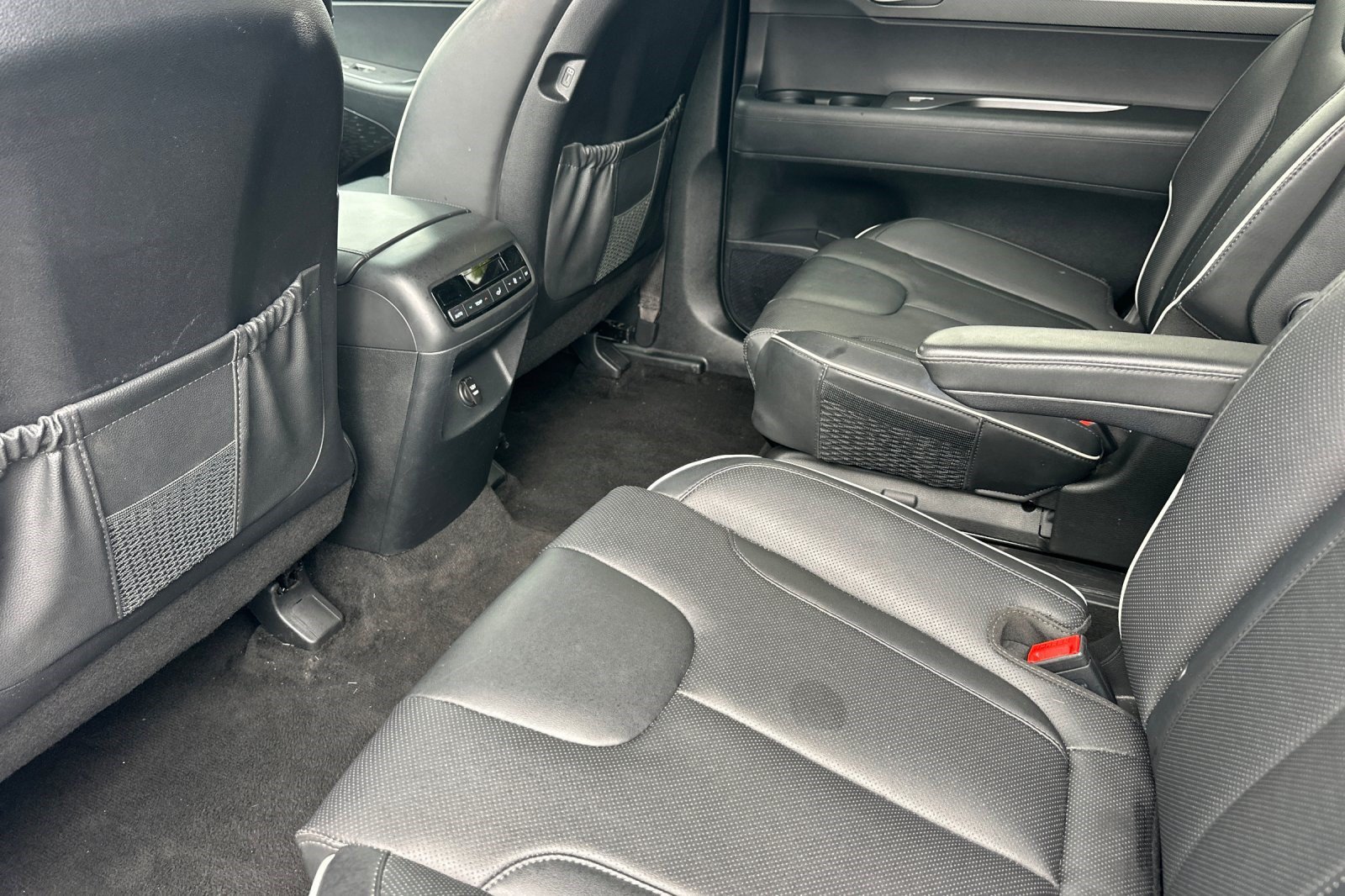Used 2025 Hyundai Palisade SEL AWD/4WD image 25