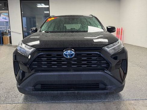 Used 2023 Toyota RAV4 XLE image 2