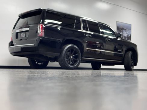 Used 2019 GMC Yukon XL Denali w/ Open Road Package image 4