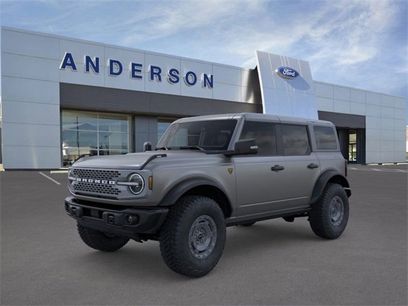New 2025 Ford Bronco Badlands w/ Matte Film Protection Package