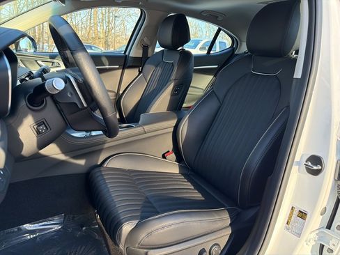 Used 2026 Genesis G70 2.5T Prestige image 15
