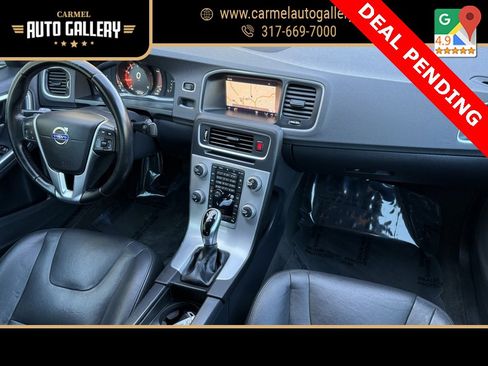 Used 2017 Volvo S60 T5 Inscription image 22