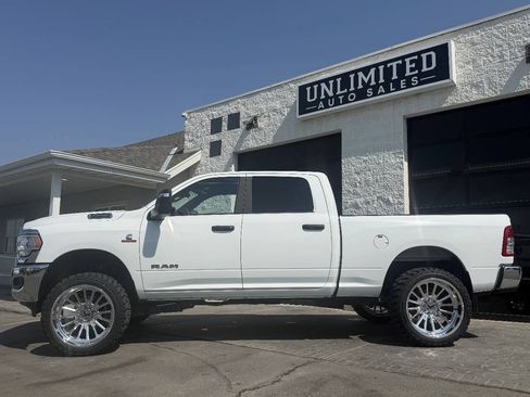 Used 2023 RAM 2500 Big Horn w/ Cold Weather Group AWD/4WD image 17